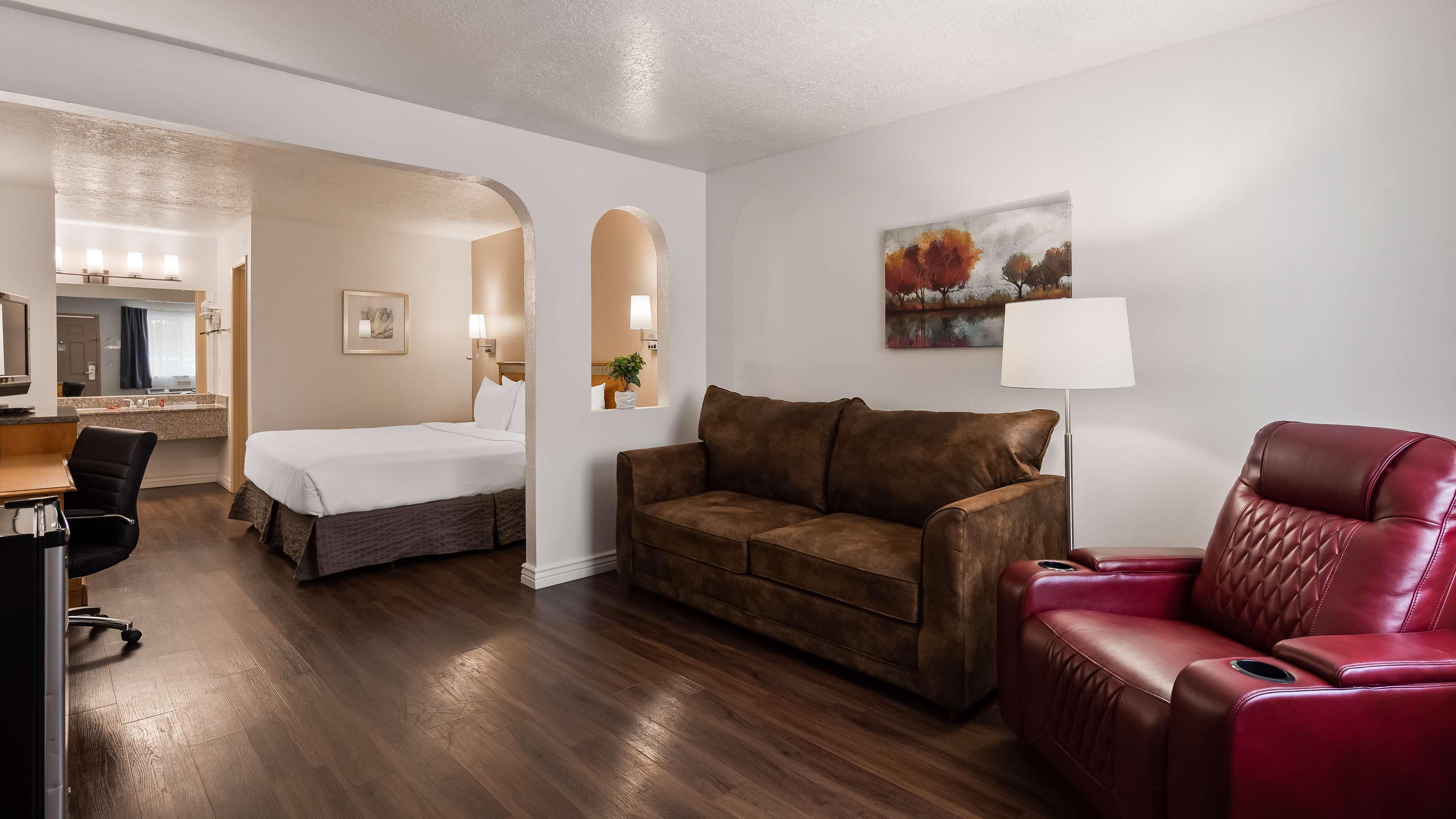 Surestay Plus Hotel By Best Western Albuquerque I-40 Eubank Eksteriør bilde